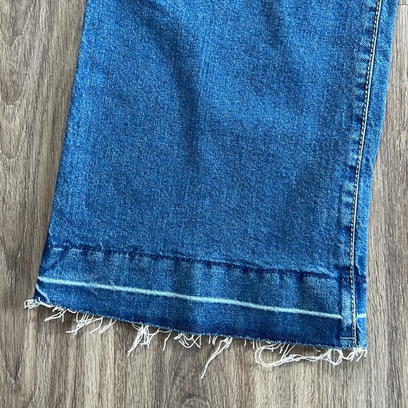 Universal Thread Women's Plus Size mid rise Bootcut Jeans Medium Wash Blue - Picture 3 of 9